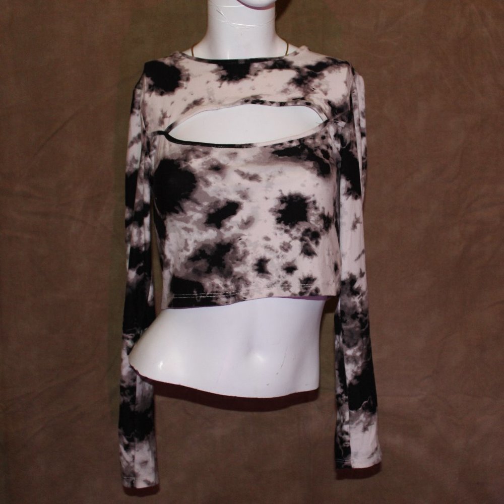 Sommer Ray Cropped Long Sleeve